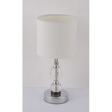 Stolní lampa, kov chrom, textil bílý, křišťálové sklo průhledné, vypínač, Ø210, V:470, bez žárovky 1xE14, max. 40W 230V.