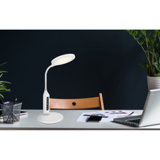 Stolní svítidlo plast bílý matný, chrom, dotykové zapínání/vypínání, plynulé dotykové stmívání, paměťová funkce, flexo, DxŠxV:300x185x407mm, délka kabelu 1300mm, LED 9W 230V, 22-800lm zdroj. 8-530lm výstup, CCT 3000-4000-6500K