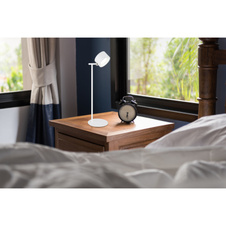 Nabíjecí stolní lampa kov bílý, dotykový stmívač, paměťová funkce, bez adaptéru, bat CR18650 1200mAh 5V, možnost montáže: 1-jako baterka, 2-jako stolní lampa, 3-s klipem, 4-montáž na zeď, DxŠxV:130x120x350mm, LED 4,5W 5V, 120lm výkon, CCT 3000-4000-5
