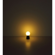 Nabíjecí stolní lampa, kov bílý matný, nikl, plast bílý, stmívatelné, dotykový stmívač, nastavení barev, pam.funkce, včetně aku. CR18650 1800mAh, Ø:120mm, V:210mm, délka kabelu 500mm, LED 2,5W 12V, výstup 189lm, změna barvy světla 2700-6500K