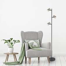 Stojací svítidlo, kov černý matný, kouřové sklo s přechodem do průhledného skla, kov mosaz, kabel PVC černý, nožní spínač v kabelu, Ø:230mm, V:1540mm, délka kabelu 1800mm, bez žárovek 3xGU10,max. 8W 230V