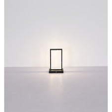 Nabíjecí stolní lampa, kov černý, akryl, kabel PVC černý, dotykové zapnutí/vypnutí, plynulý dotykový stmívač, aku CR18650 1800mAh 3,7V, doba nabíjení cca 4 hod., DxŠxV:140x75x230mm, délka kabelu 1200mm, LED 3W 230V 120lm 2700/6500/4000K