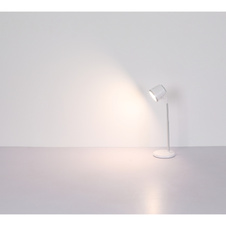 Nabíjecí stolní lampa, hliník/plast černý, satin., stříbrný, dotykové zapnutí/vypnutí/plynulé stmívání, paměť, aku CR18650 1500mAh 3,7V, doba nabíjení cca 2,5hod, doba svícení cca 5hod, DxŠxV:157x138x446mm, LED 6W 230V 12-230lm 3000/4000/6500K