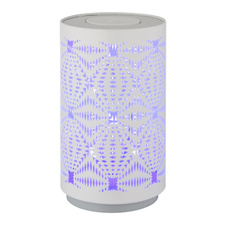 Stolní lampa, plastová bílá, kovová bílá, dekorativní děrování, dotykový a krokový spínač, RGB měnič barev a fixace, bez adaptéru, USB-C - USB-C, nabíjí se 2h, svítí 6h, ø: 80mm, V: 140mm, délka kabelu 800mm, LED 1W 230V, výkon 15lm, barva+6000K