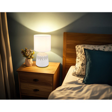 Stolní lampa, bílá keramika, bílý textil, bílý PVC kabel, kolébkový vypínač na kabelu, ø: 175mm, V: 315mm, délka kabelu 1300mm, bez žárovky 1xE14, max. 40W 230V