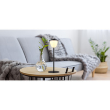 Stolní lampa, kov černý, plast kouřový a černý, dotykové zapnutí/vypnutí, stmívatelná, plynulý dotykový stmívač, paměť, bez adaptéru, USB-A - USB-C, IP44, nabíjí se a svítí cca 3h, svítí během nabíjení, ø: 130mm, V: 340mm, LED 1,8W 230V 150lm 3000K