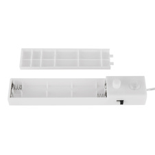 LED pásek, bílý matný plast, posuvný vypínač, možnost zkrácení, další funkce: DxŠxV: 1500x8x1mm, délka přívodního kabelu 150mm, box na baterie: 13,5x2,6x1,7cm, včetně 45x LED 1,5W 3V, zdroj 60lm, výkon 60lm, 3000K