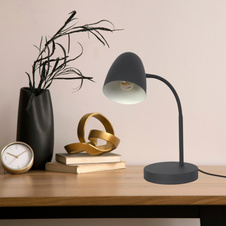 Stolní lampa, černý kov, kolébkový vypínač na kabelu, flexo, ŠxH: 150x400mm, délka kabelu 1500mm, bez žárovky 1xE14, max. 25W 230V