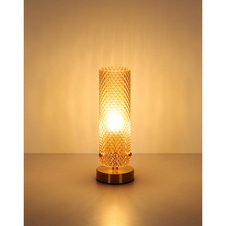 Stolní lampa, zlatý kov, jantarové sklo, černý PVC kabel, kolébkový vypínač na kabelu, ø: 100mm, V: 285mm, délka kabelu 1500mm, bez žárovky 1xE14, max. 40W 230V