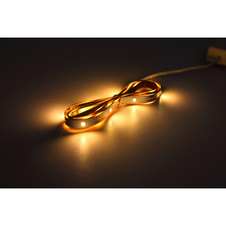 LED pásek, bílý matný plast, posuvný vypínač, možnost zkrácení, další funkce: DxŠxV: 1500x8x1mm, délka přívodního kabelu 150mm, box na baterie: 13,5x2,6x1,7cm, včetně 45x LED 1,5W 3V, zdroj 60lm, výkon 60lm, 3000K