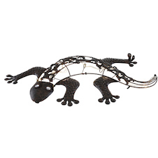 Solární svítidlo, kov bronzový, plast satinovaný, gekon, 2 úrovně: blikání nebo pevné, IP44, vypínač,včetně 1xAA Ni-Mh 300mAh 1,2V,DxŠxV:500x250x50mm, včetně 25xLED 0,06W 3K, 3