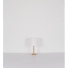 Stojací lampa, matný niklový kov, bílá tkanina, černý PVC kabel, nožní vypínač na kabelu, Ø:35cm, V:151cm, délka kabelu 180cm, bez žárovky 1x E27, max. 40W 230V