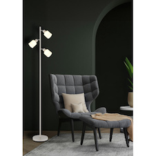 Stojací lampa, pískově zbarvený kov, chromovaný kov, bílé sklo, černý PVC kabel, nožní vypínač na kabelu, DxŠxV:33x22x160cm, délka kabelu 180cm, bez žárovek 3x E14, max. 25W 230V