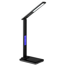 Stolní lampa, černý plast, dotykové zapnutí/vypnutí, hladký dotykový spínač, včetně USB kabelu, USB-A 2.0 - USB-C, CR2032 3V, V:37,5cm, Š:28,5cm, LED 5W 230V, zdroj 20–430lm, výstup 10–200lm, změna barvy světla 3000/4500/7000K