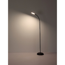 Stojací lampa, kov a černý plast, dotykové zapnutí/vypnutí, dotykový vypínač, paměť, včetně adaptéru, DxŠxV:50x22x125cm, max. výška 153cm, včetně LED 8W 230V, 800lm zdroj, 640lm výstup, změna barvy světla 2700-6000K