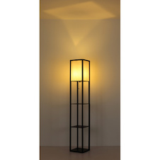 Stojací lampa, černé dřevo, látka v přírodní barvě, černý PVC kabel, tahový vypínač, DxŠxV:26x26x160cm, délka kabelu 180cm, bez žárovky 1x E27, max. 60W 230V