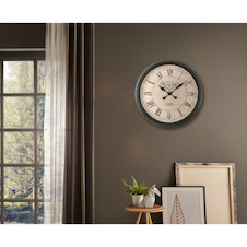 Nástěnné hodiny, černý plast, skleněná deska, římské číslice, ø 580 mm, výška 580 mm, bez baterií