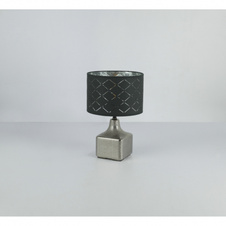 Stolní svítidlo, keramika chrom, textil šedý 1,5m kabel, vypínač, Ø250, V:380, bez žárovky 1xE27, max. 60W 230V.